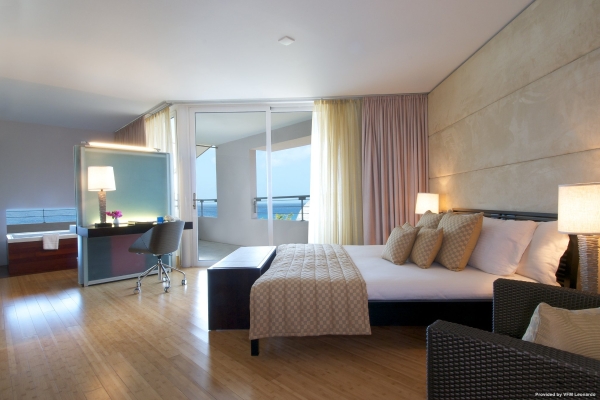 Avila Beach Hotel (Willemstad)